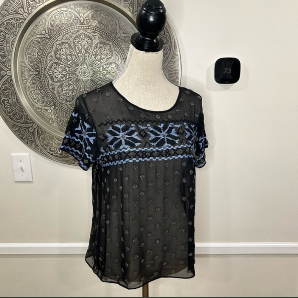Gryphon women’s black mesh embroidered with beads top M L47-23